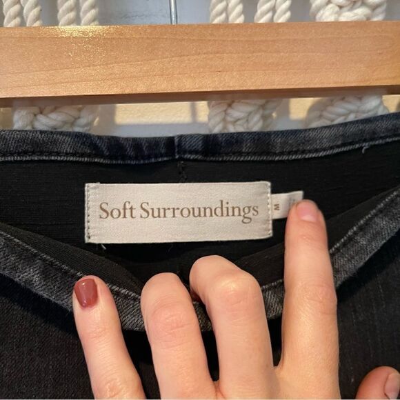Soft Surroundings Jeans SZ M Cropped Pull-On Denim Ankle Black Stretch Denim - Picture 3 of 7